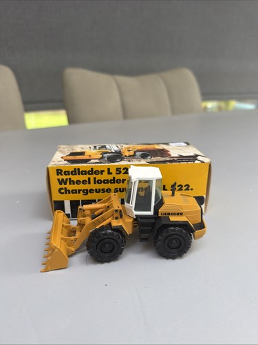 Liebherr 522 loading wheeled - l,