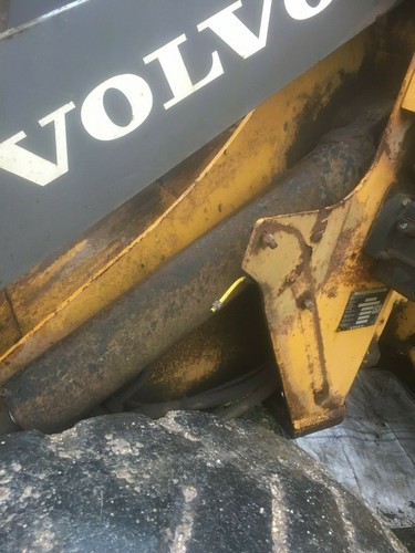 Volvo l45 loading - l45,