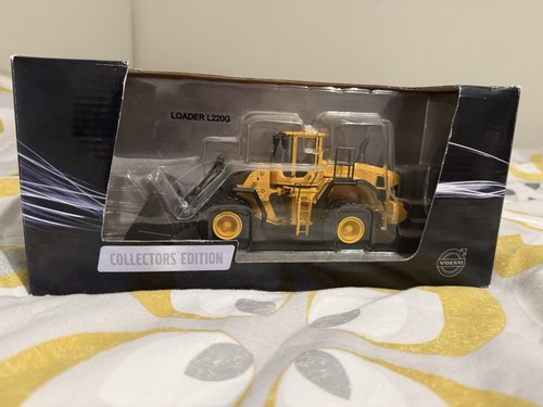 Volvo l220g shovel - volvo, scale